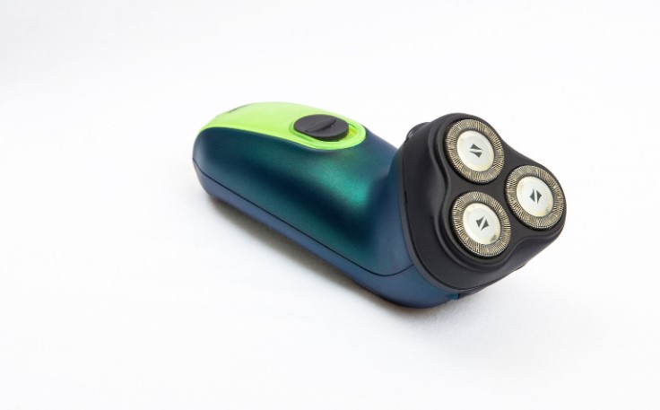 Как выбрать компактную электробритву для поездок?